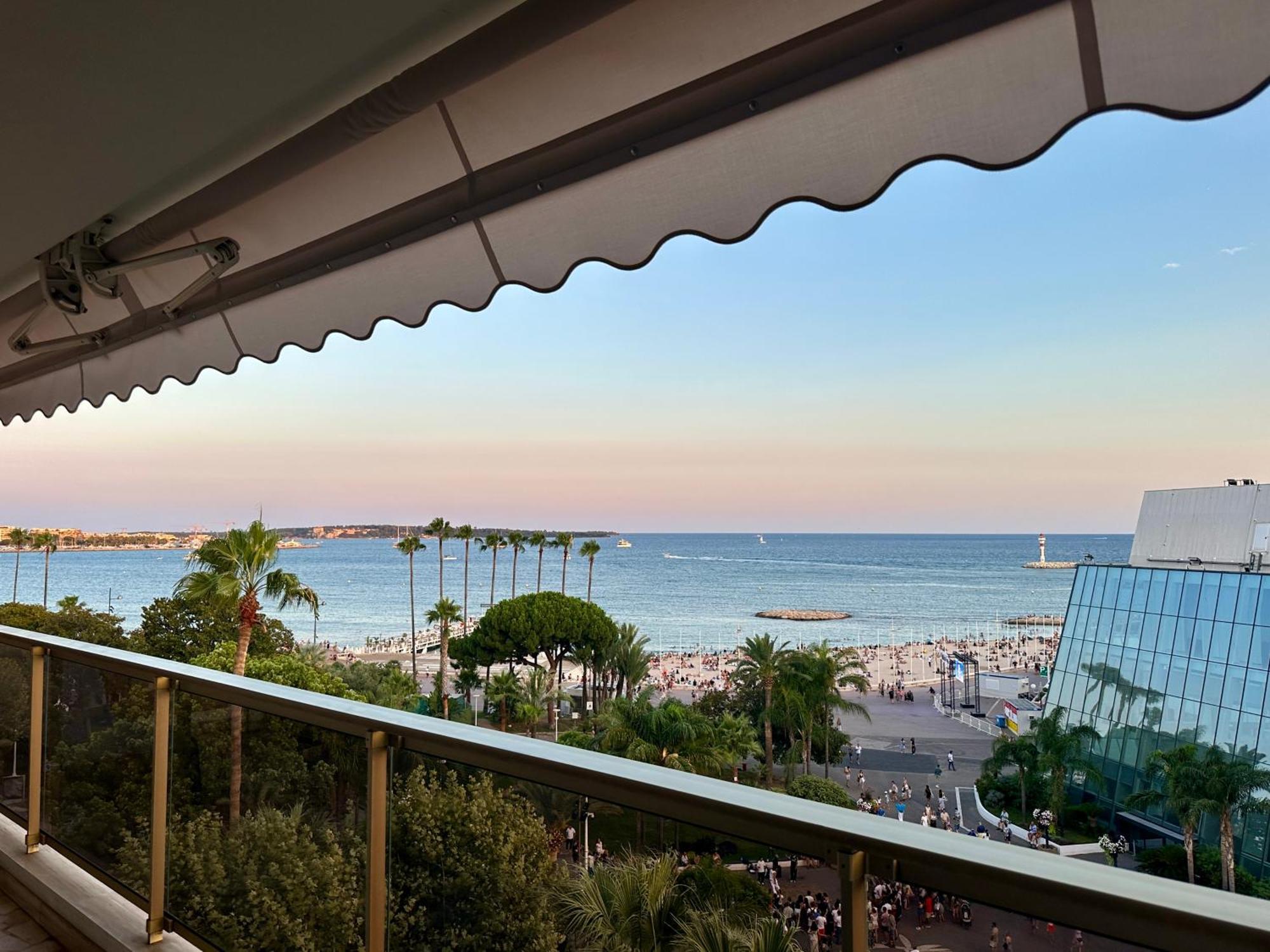 Cannes - Croisette - Palais Des Festivals Exterior foto